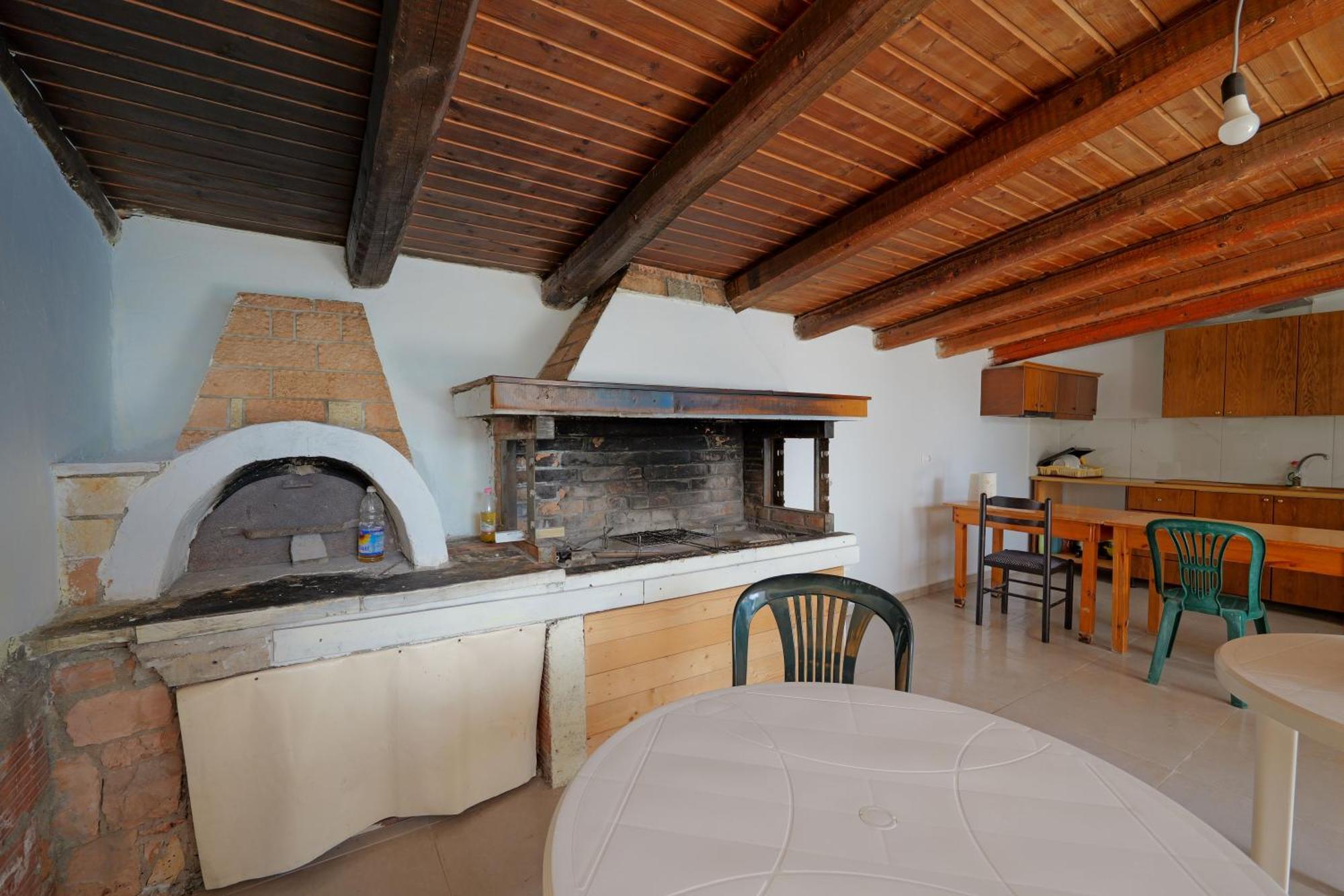 Apartament Xhovani *