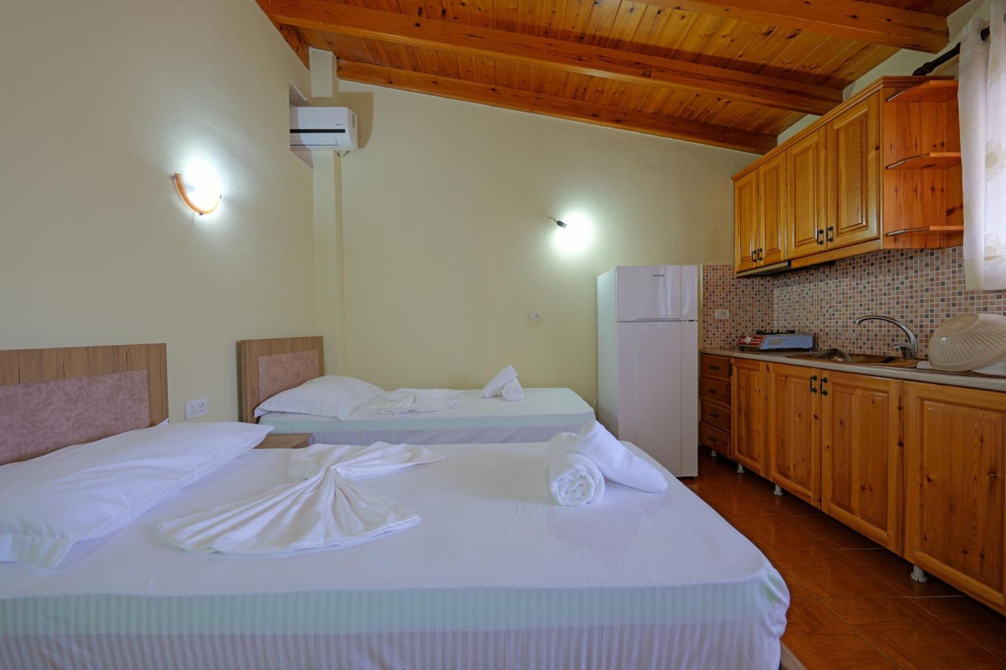 Apartament Xhovani